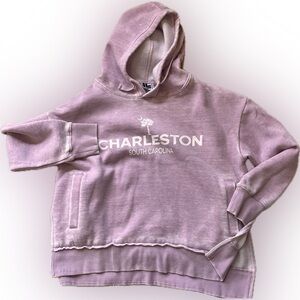 Adorable Charleston, South Carolina hoodie hooded sweatshirt hi-low hem L